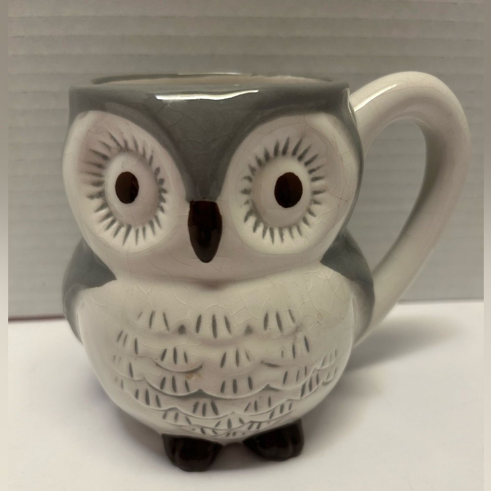 Owl Modern Gourmet Foods Mug 3-D‎ Gray & White Fall 16 oz Coffee Tea Cup